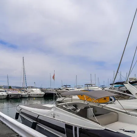 Apartment Sanders Sol 2 - Modern Two-bedroom In The Heart Of Puerto Banus Nightlife Marbella